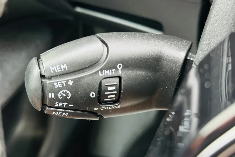 Peugeot 5008 din 2019 cu 140.000 km - oferta PEU128150 - foto 36