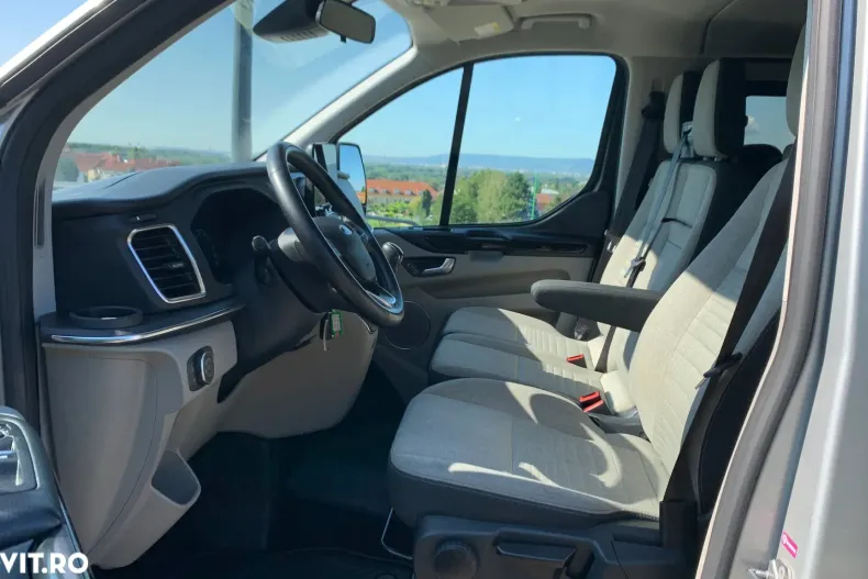 Ford Tourneo Custom din 2023 cu 168.800 km - oferta FOR128155 - foto 13