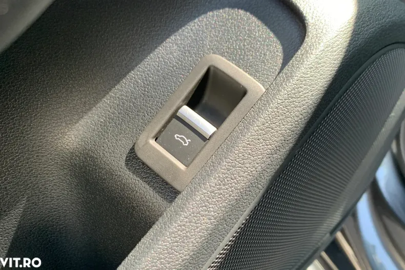 Audi A4 din 2023 cu 52.957 km - oferta AUD128158 - foto 22