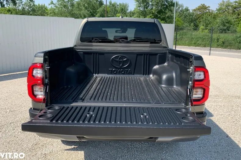 Toyota Hilux din 2025 cu 830 km - oferta TOY128161 - foto 10
