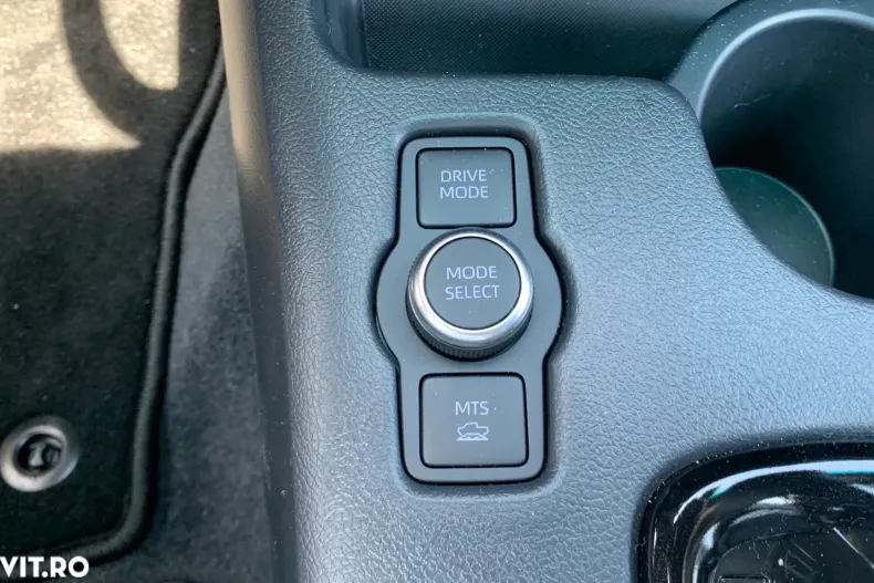 Toyota Hilux din 2025 cu 830 km - oferta TOY128161 - foto 26