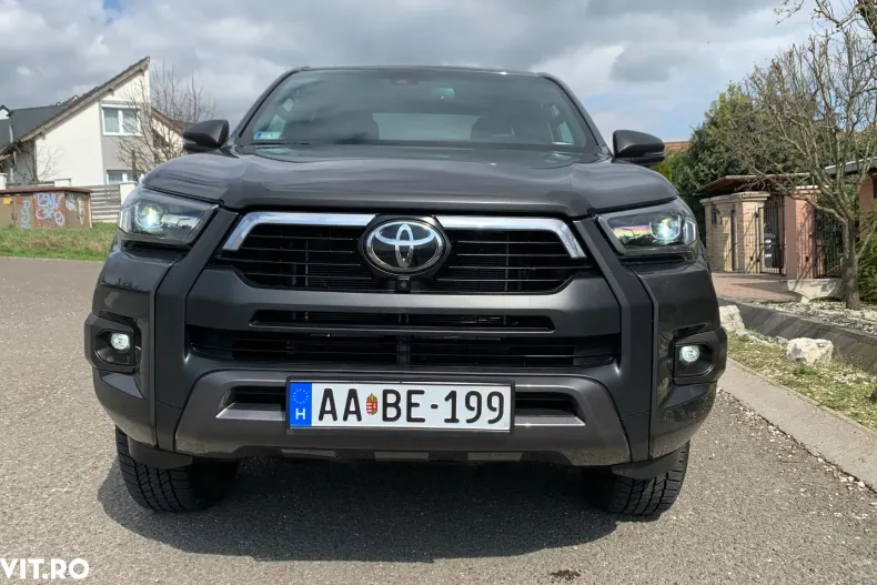 Toyota Hilux din 2024 cu 16.100 km - oferta TOY128162 - foto 3