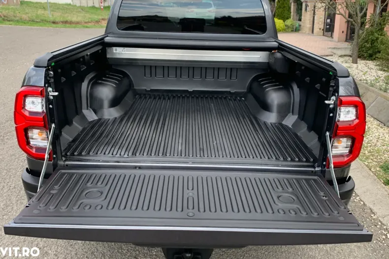 Toyota Hilux din 2024 cu 16.100 km - oferta TOY128162 - foto 19