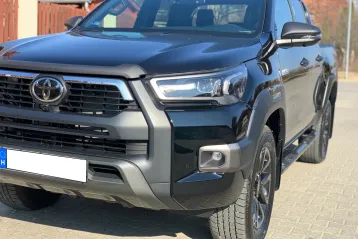 Toyota Hilux din 2025 - oferta TOY128167