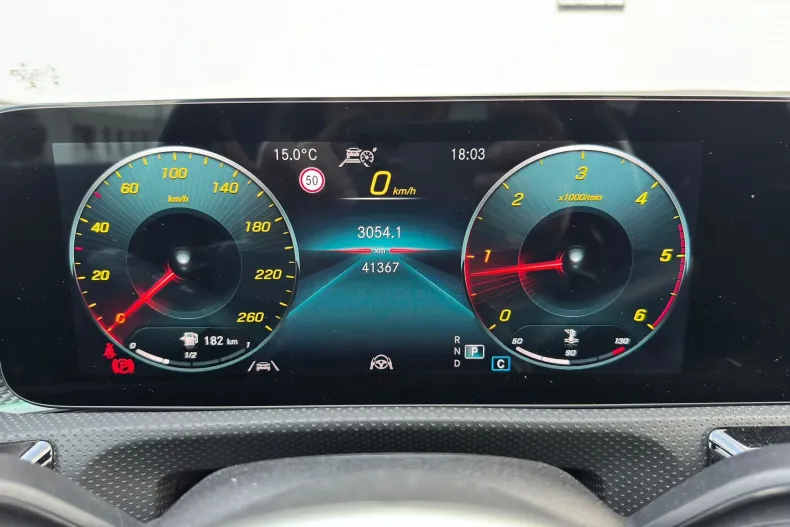 Mercedes-Benz CLA din 2021 cu 41.349 km - oferta MER128217 - foto 6