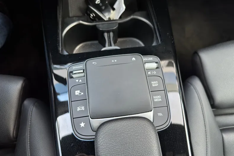 Mercedes-Benz CLA din 2021 cu 41.349 km - oferta MER128217 - foto 22