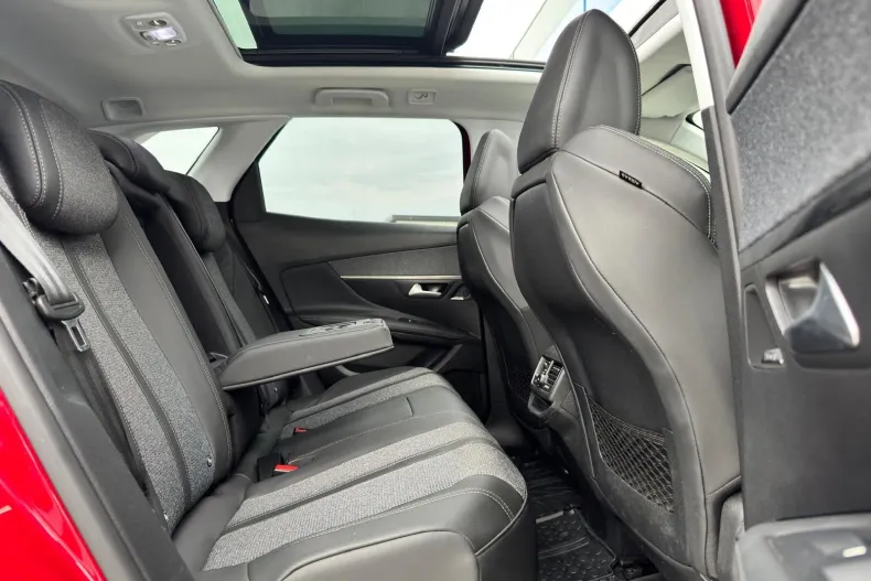 Peugeot 3008 din 2020 cu 112.400 km - oferta PEU128221 - foto 15