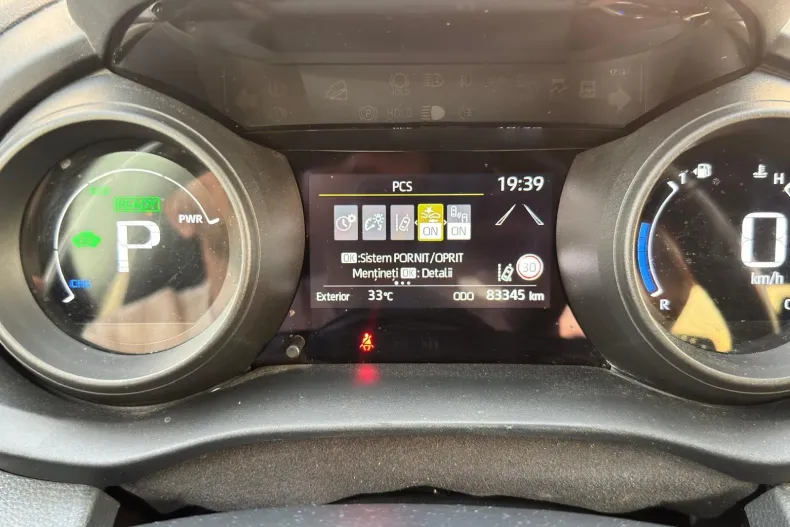 Toyota Yaris Cross din 2022 cu 83.500 km - oferta TOY128223 - foto 30