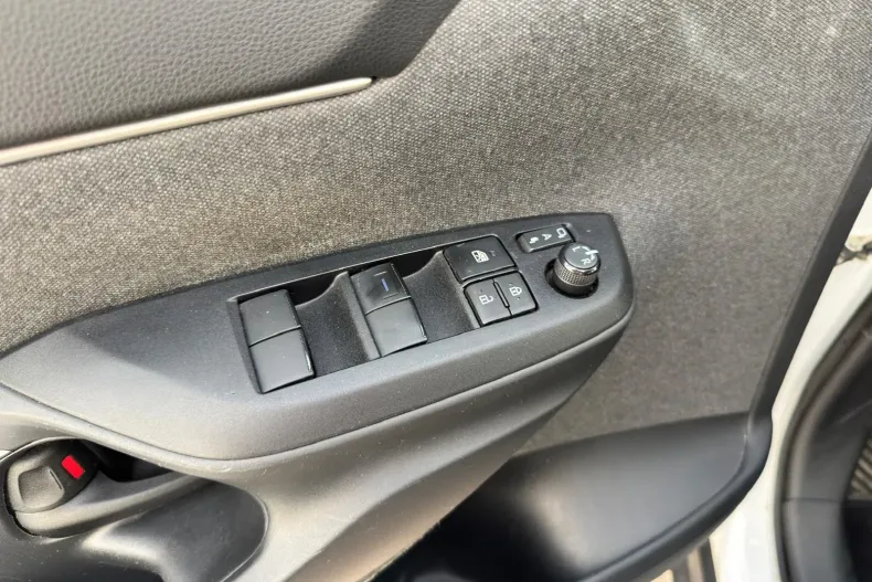 Toyota Yaris Cross din 2022 cu 83.500 km - oferta TOY128223 - foto 34