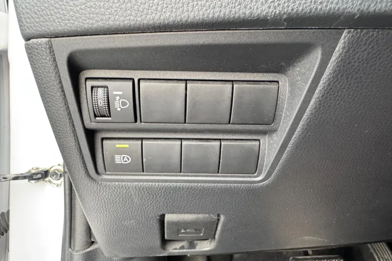 Toyota Yaris Cross din 2022 cu 83.500 km - oferta TOY128223 - foto 35