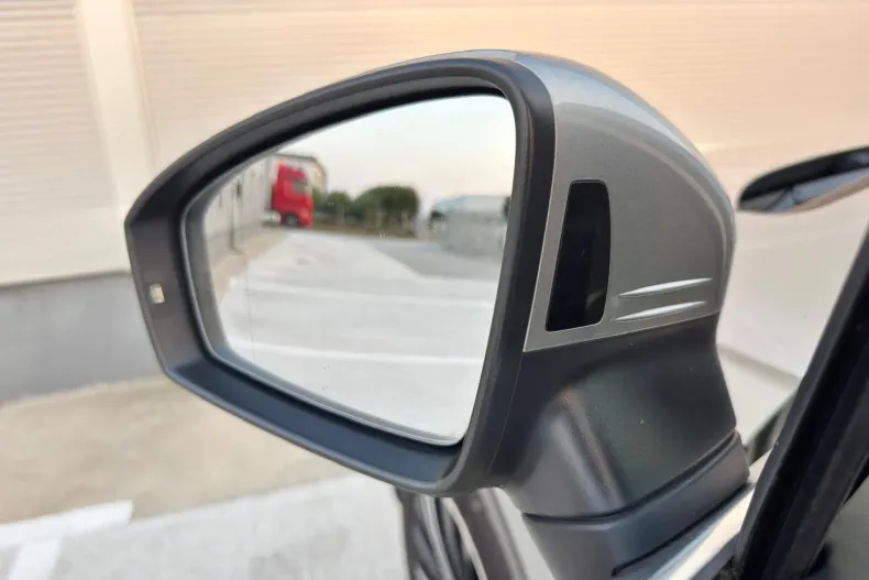 Volkswagen Tiguan din 2019 cu 173.568 km - oferta VOL128225 - foto 34