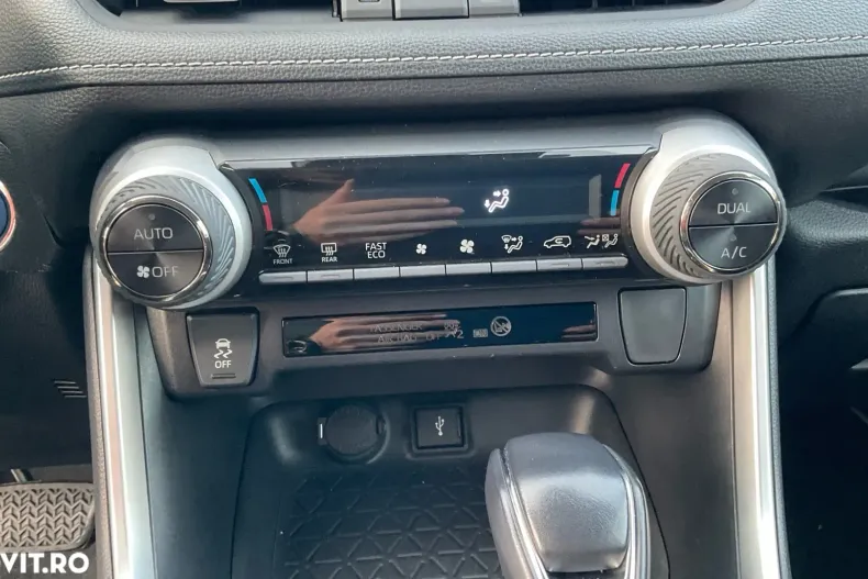 Toyota RAV4 din 2021 cu 128.470 km - oferta TOY128238 - foto 10