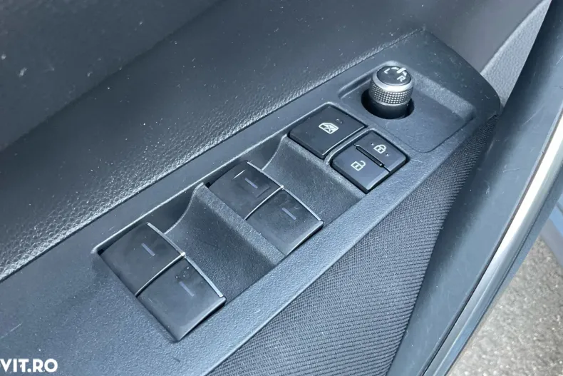 Toyota Corolla din 2020 cu 145.026 km - oferta TOY128239 - foto 22