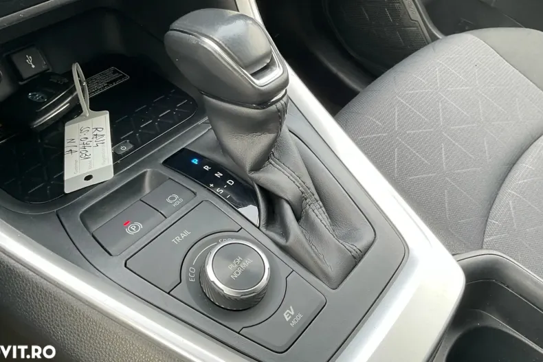 Toyota RAV4 din 2020 cu 79.755 km - oferta TOY128246 - foto 12