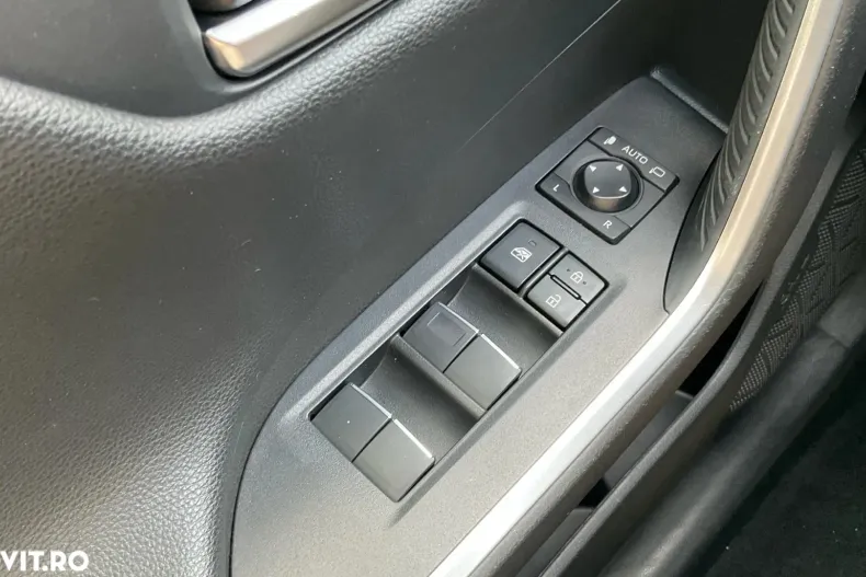 Toyota RAV4 din 2020 cu 79.755 km - oferta TOY128246 - foto 37
