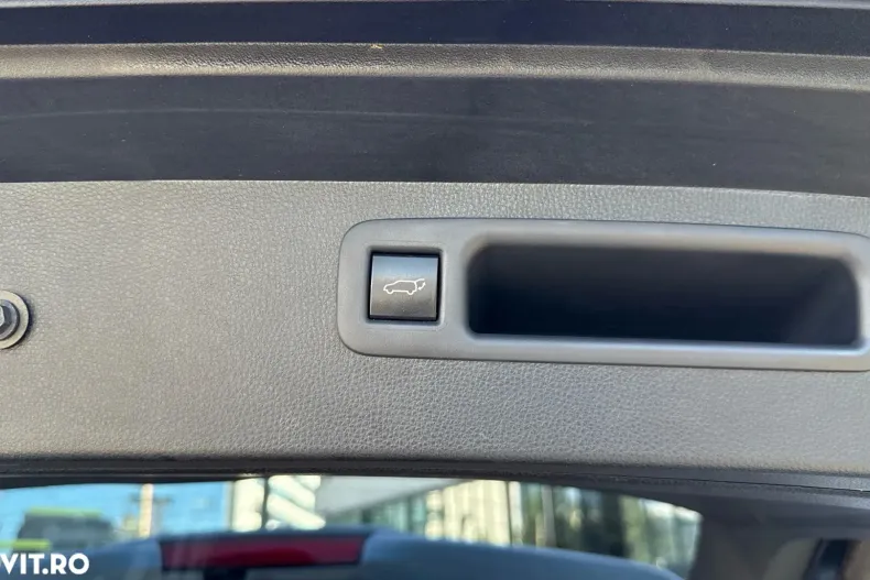 Toyota Highlander din 2022 cu 85.757 km - oferta TOY128265 - foto 30