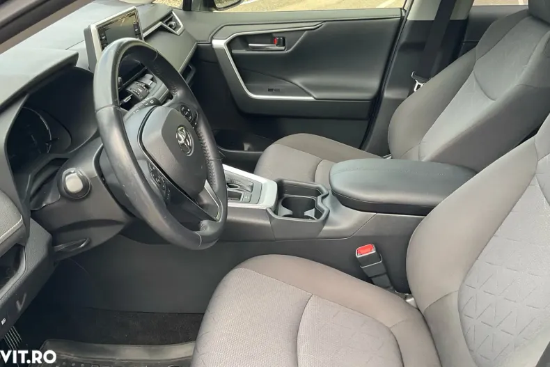 Toyota RAV4 din 2020 cu 117.799 km - oferta TOY128269 - foto 17