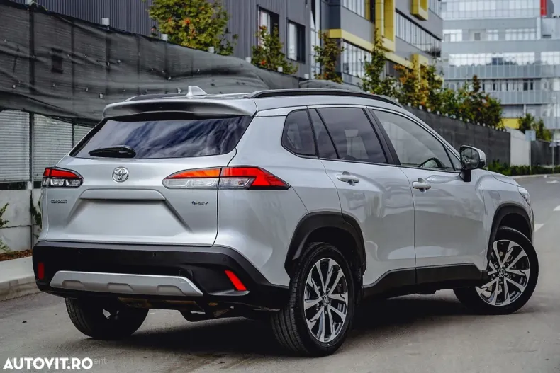 Toyota Corolla Cross din 2025 cu 15.000 km - oferta TOY128309 - foto 2