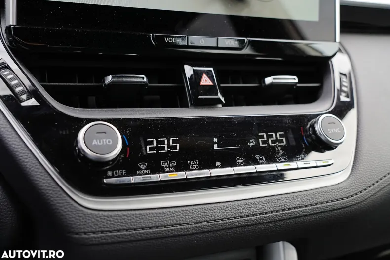 Toyota Corolla Cross din 2025 cu 15.000 km - oferta TOY128309 - foto 37