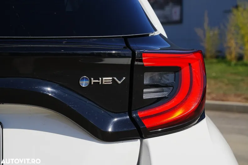 Toyota Yaris din 2024 cu 15.000 km - oferta TOY128313 - foto 12