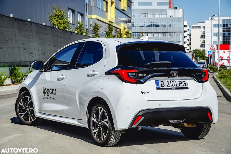 Toyota Yaris din 2024 cu 15.000 km - oferta TOY128313 - foto 14