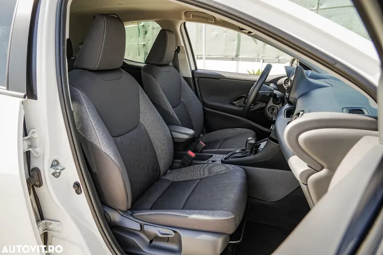 Toyota Yaris din 2024 cu 15.000 km - oferta TOY128313 - foto 23