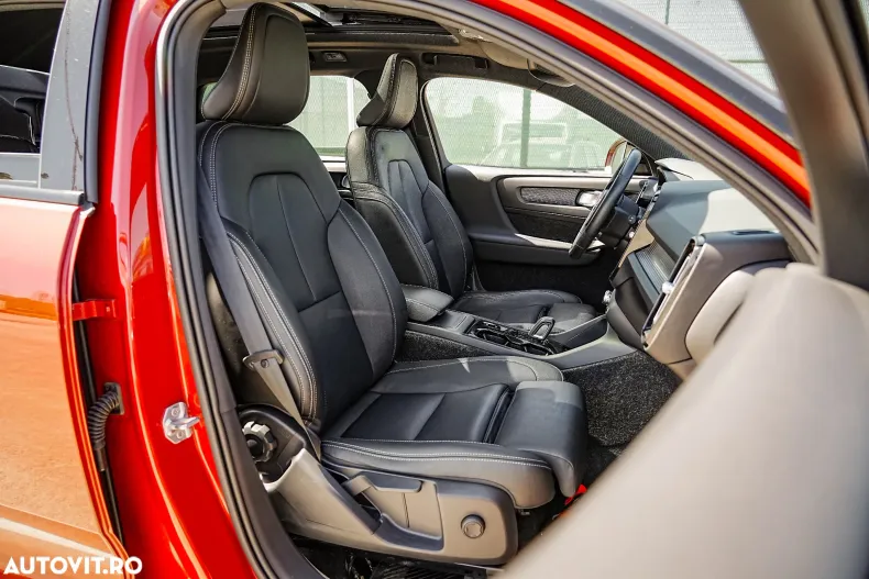 Volvo XC40 din 2019 cu 113.858 km - oferta VOL128314 - foto 28