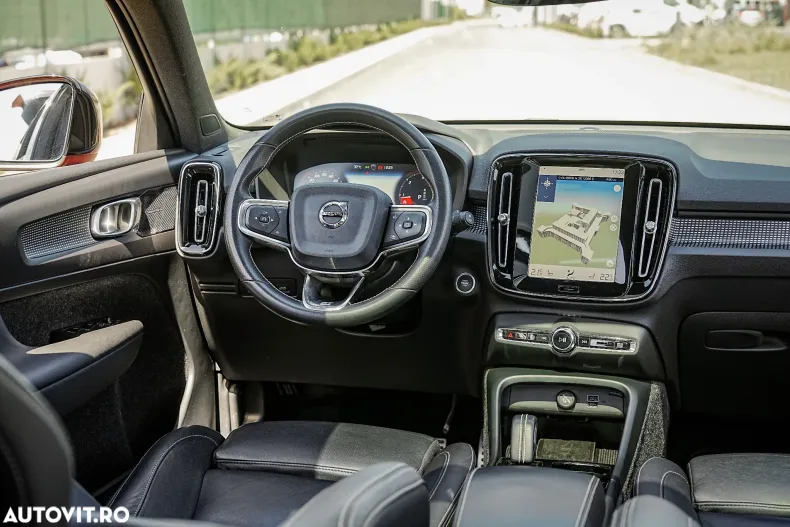 Volvo XC40 din 2019 cu 113.858 km - oferta VOL128314 - foto 35