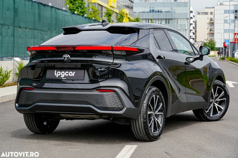 Toyota C-HR din 2024 cu 10.000 km - oferta TOY128317 - foto 2