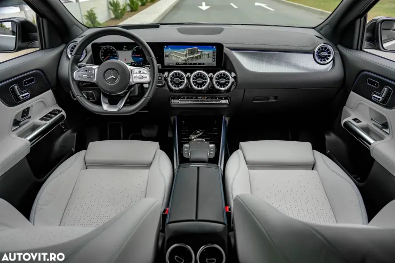 Mercedes-Benz EQA din 2022 cu 5.000 km - oferta MER128321 - foto 9