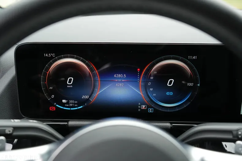 Mercedes-Benz EQA din 2022 cu 5.000 km - oferta MER128321 - foto 29