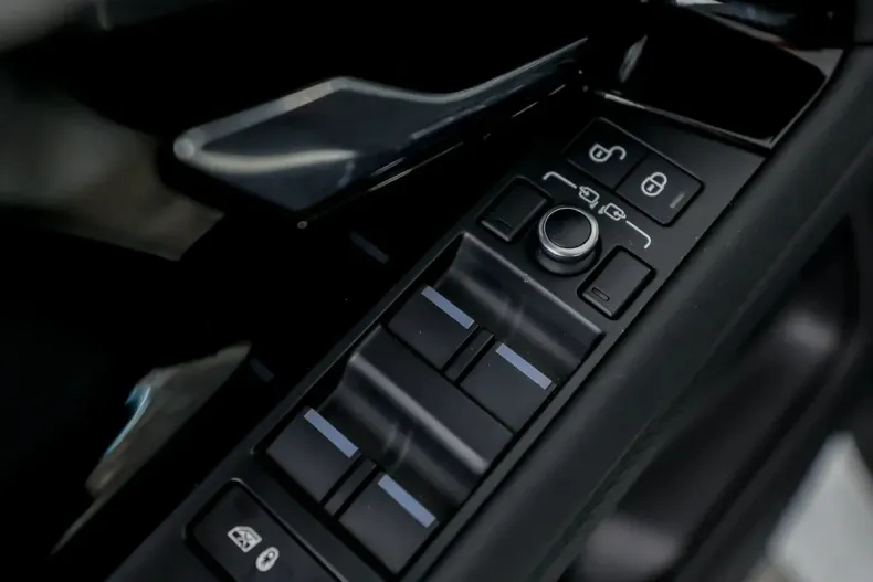 Land Rover Range Rover Evoque din 2020 cu 43.340 km - oferta LAN128328 - foto 26