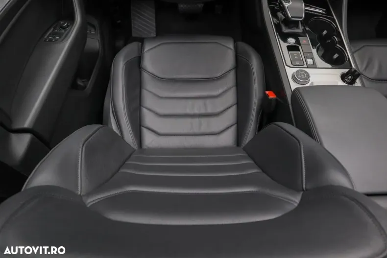 Volkswagen Touareg din 2021 cu 168.040 km - oferta VOL128348 - foto 28