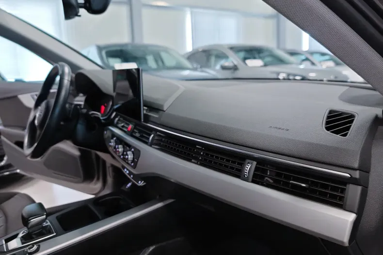 Audi A4 din 2020 cu 131.172 km - oferta AUD128392 - foto 11