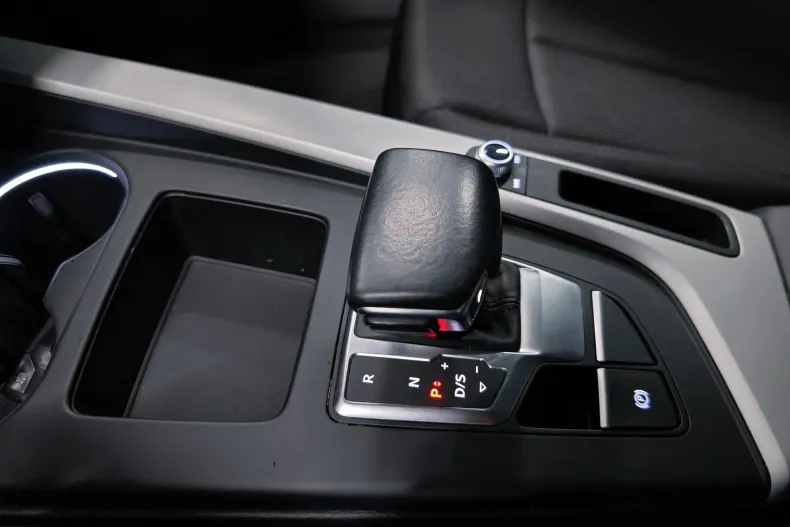 Audi A4 din 2020 cu 131.172 km - oferta AUD128392 - foto 24