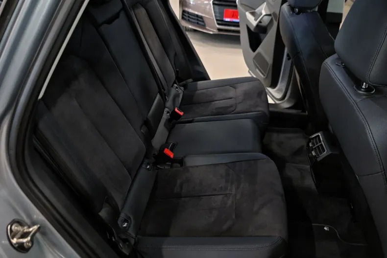 Audi Q3 din 2019 cu 148.704 km - oferta AUD128406 - foto 26