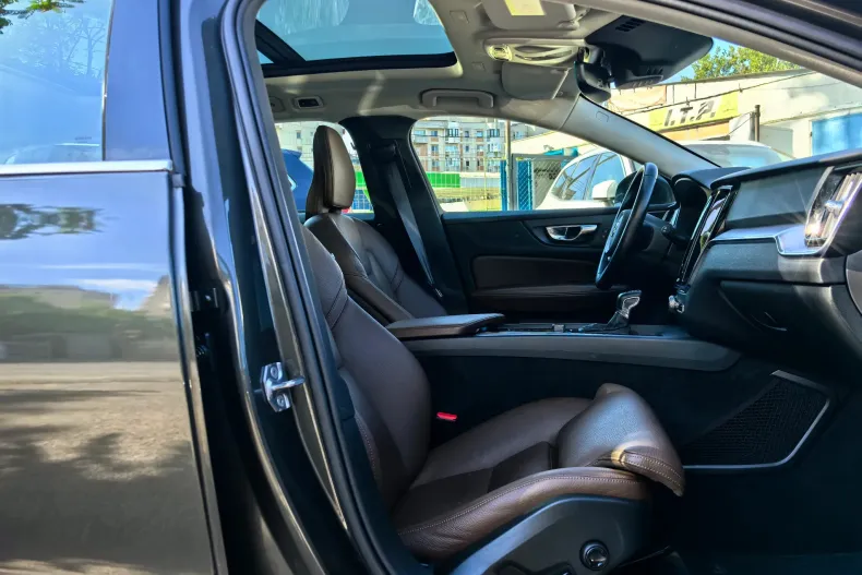 Volvo V60 din 2019 cu 168.000 km - oferta VOL128421 - foto 16