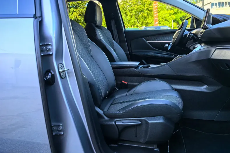 Peugeot 3008 din 2021 cu 127.600 km - oferta PEU128424 - foto 6