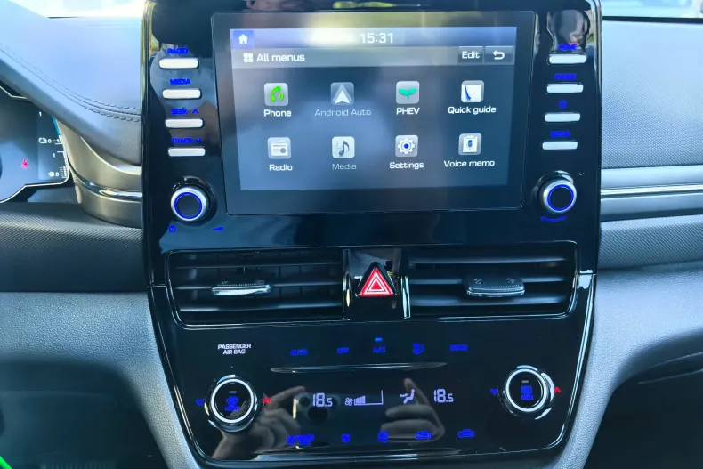 Hyundai IONIQ din 2020 cu 66.300 km - oferta HYU128425 - foto 17