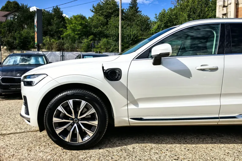 Volvo XC60 din 2022 cu 120.900 km - oferta VOL128432 - foto 12