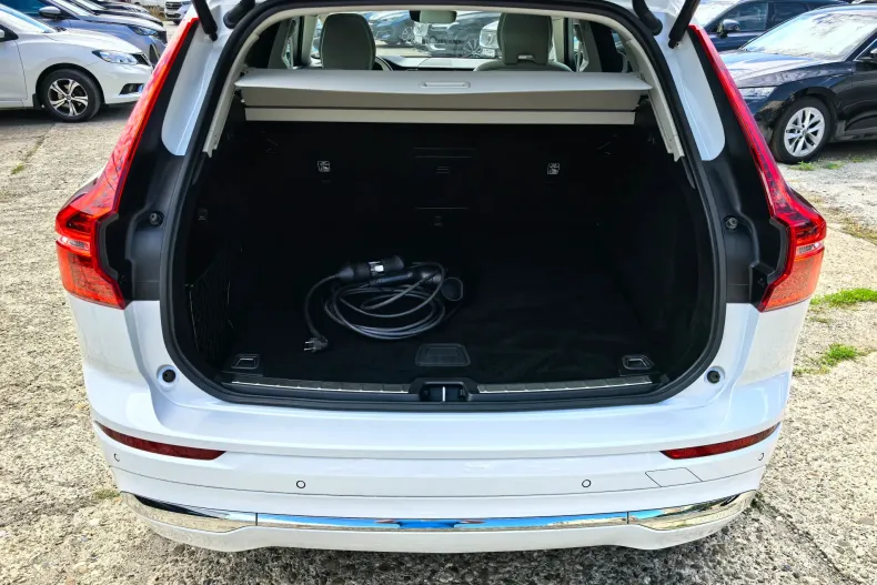 Volvo XC60 din 2022 cu 120.900 km - oferta VOL128432 - foto 24