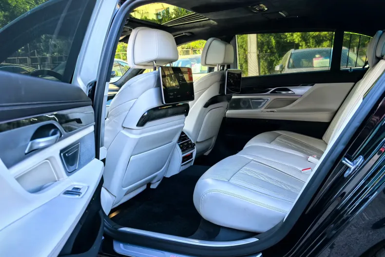 BMW Seria 7 din 2019 cu 109.000 km - oferta BMW128434 - foto 6