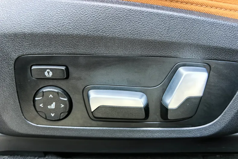 BMW iX3 din 2021 cu 61.300 km - oferta BMW128435 - foto 34