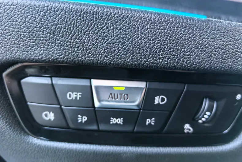 BMW Seria 3 din 2023 cu 46.200 km - oferta BMW128437 - foto 26