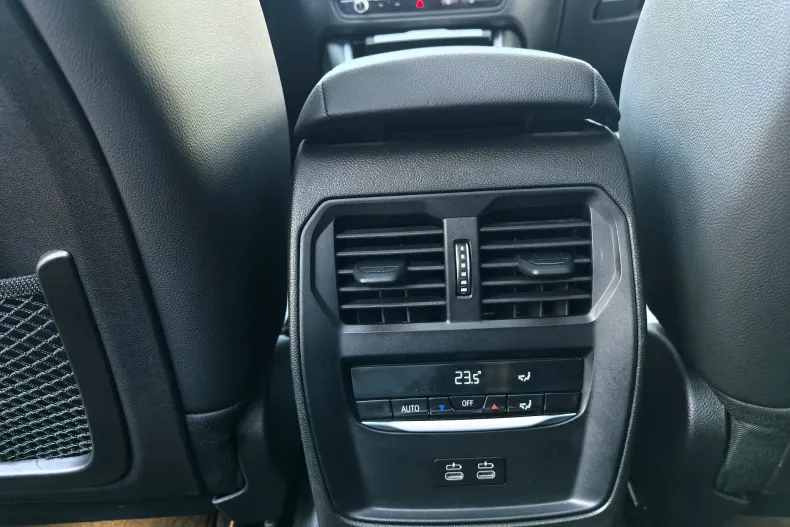 BMW Seria 3 din 2023 cu 46.200 km - oferta BMW128437 - foto 29