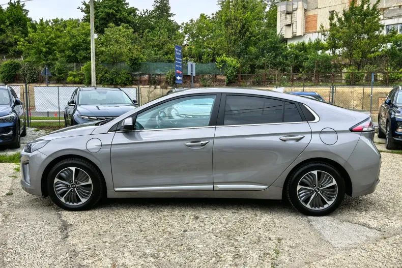 Hyundai IONIQ din 2022 cu 73.460 km - oferta HYU128442 - foto 3