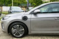Hyundai IONIQ din 2022 cu 73.460 km - oferta HYU128442 - foto 4