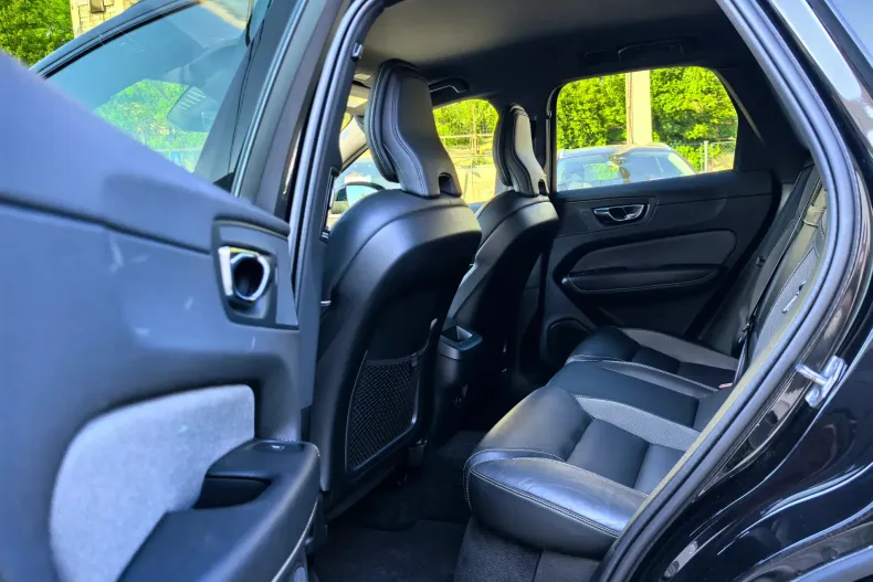 Volvo XC60 din 2022 cu 127.000 km - oferta VOL128450 - foto 19