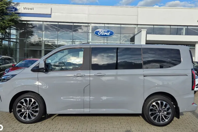 Ford Tourneo Custom din 2025 cu 5.000 km - oferta FOR128453 - foto 2