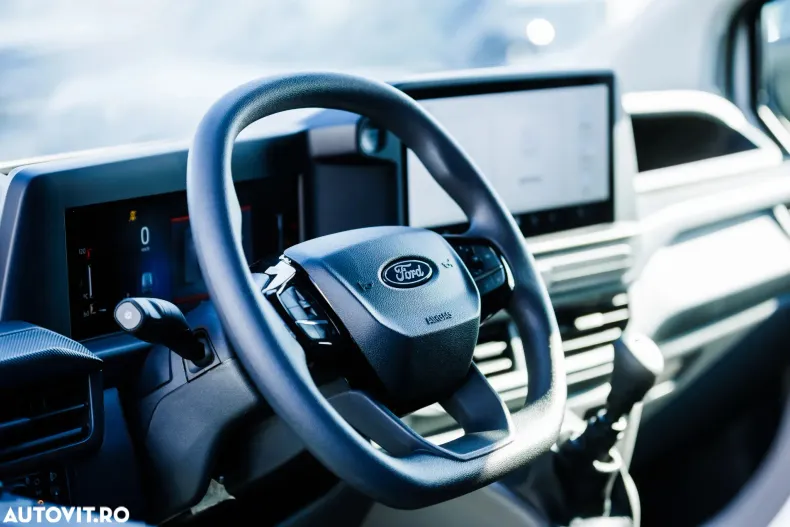 Ford Transit Custom din 2024 cu 1 km - oferta FOR128468 - foto 12